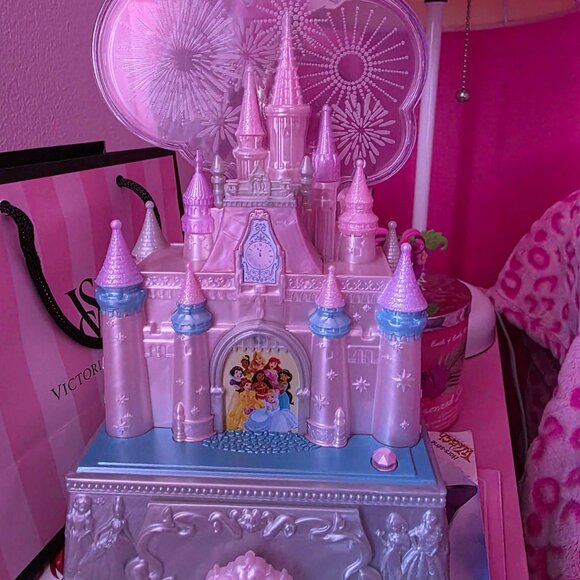 Disney Princess Castle Music Jewelry Box - Picture 2 of 2
